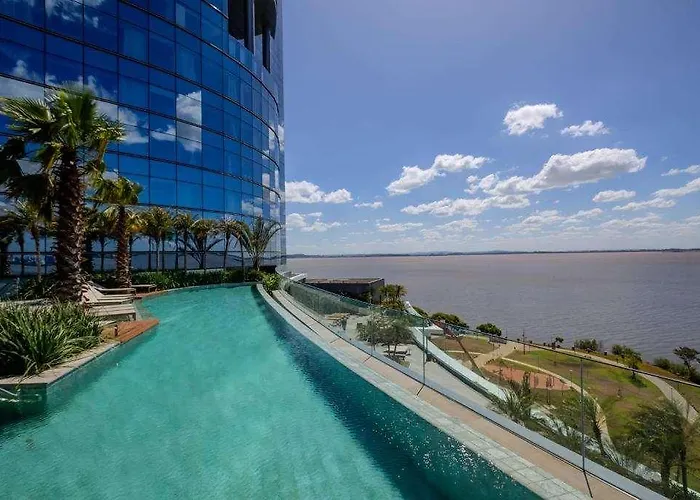Doubletree By Hilton Hotel *